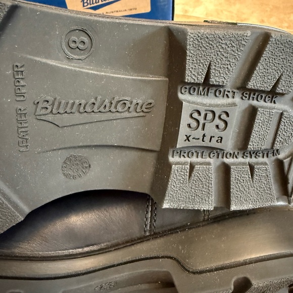 BLUNDSTONE unisex ELASTIC SIDED 558 CHELSEA BOOT LINED - Picture 11 of 14